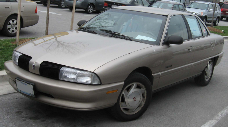 Illustration for article titled 10 cars from the '90s that you probably forgot about